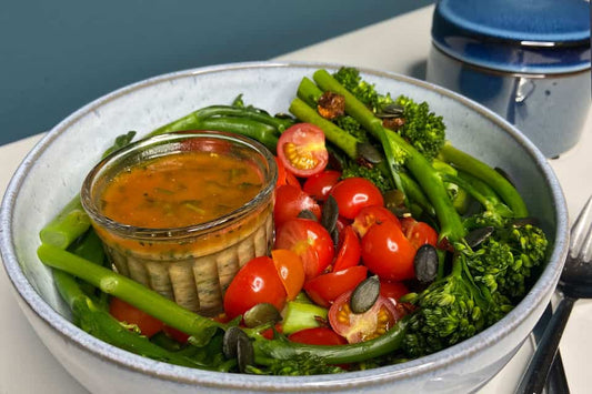 Gemüse Bowl mit Curry Coconut Dressing